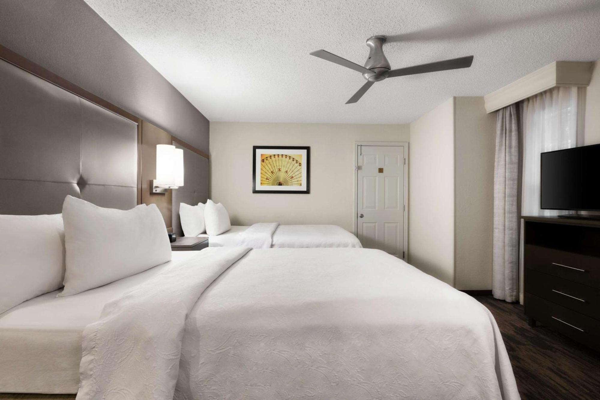 Addison Suites Exteriér fotografie