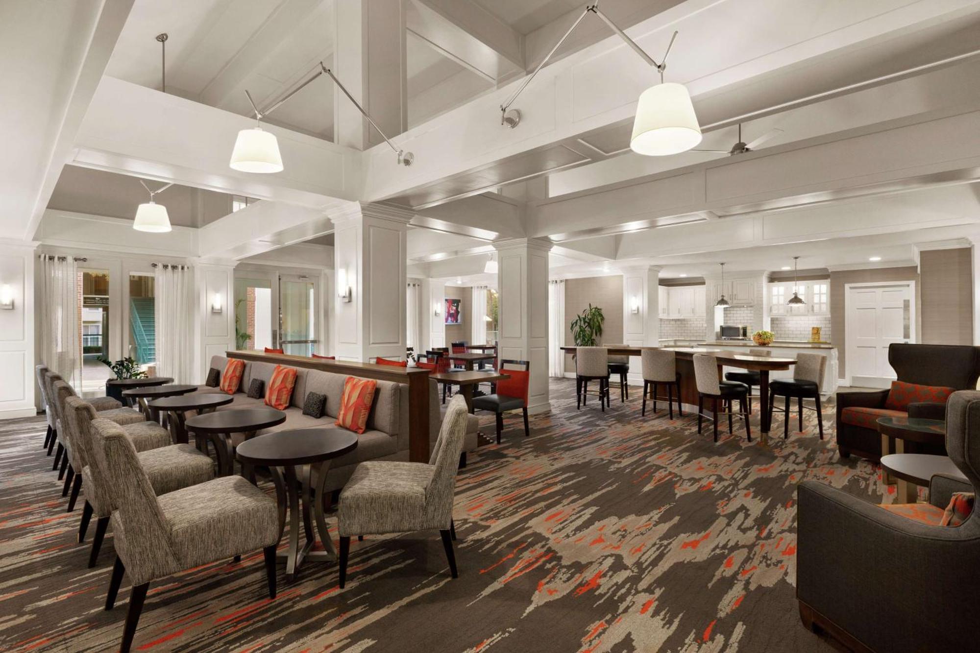 Addison Suites Exteriér fotografie