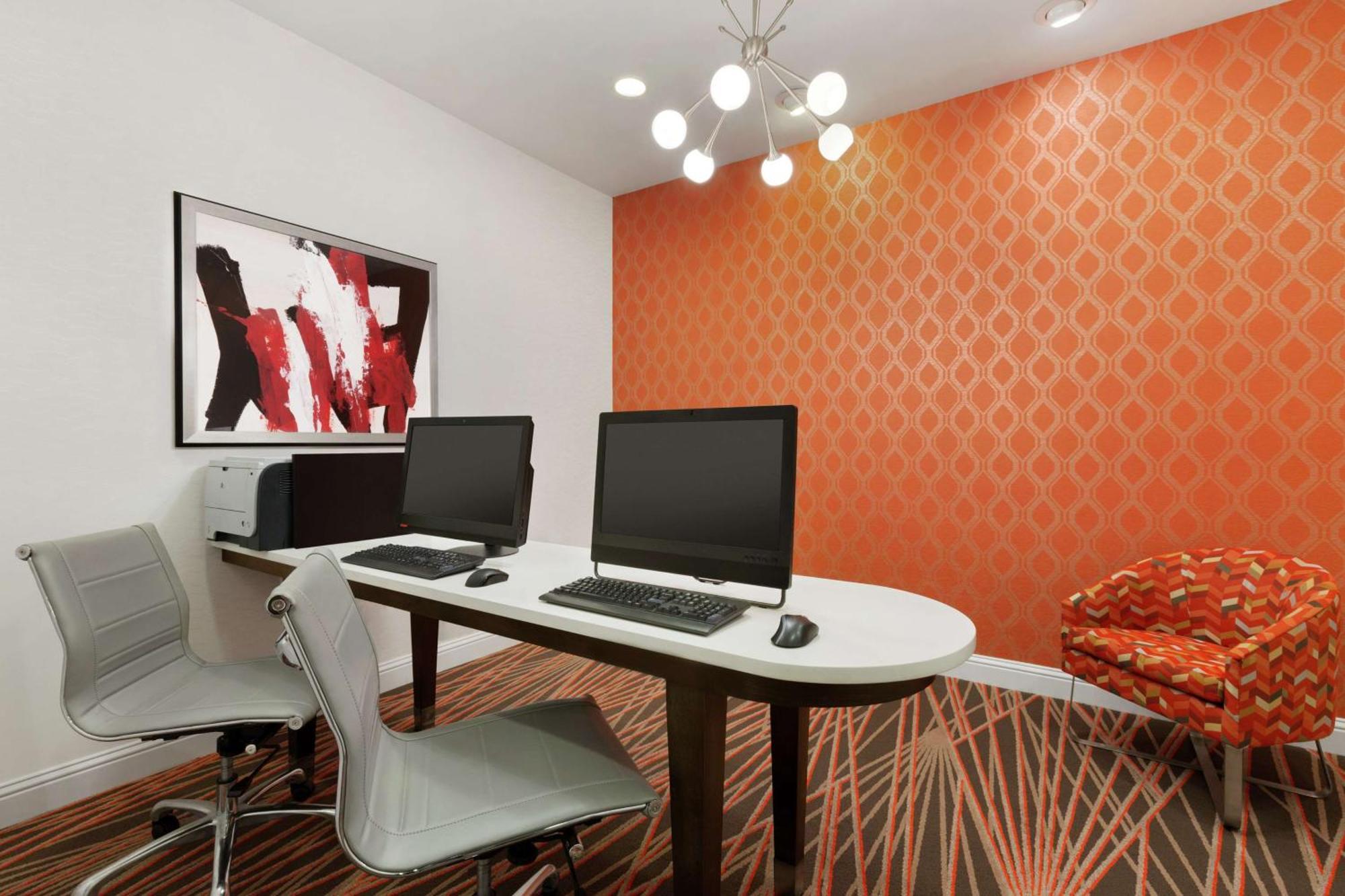 Addison Suites Exteriér fotografie